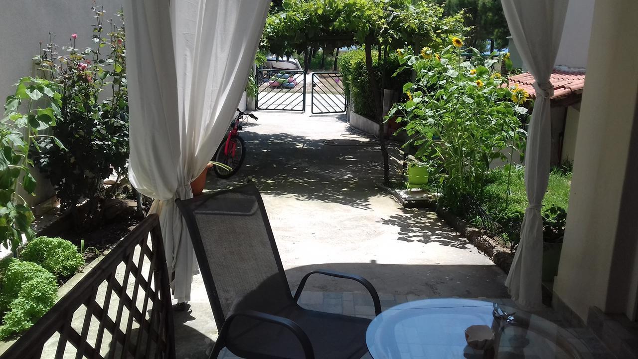 Dimitra Apartments Keramotí Exterior foto